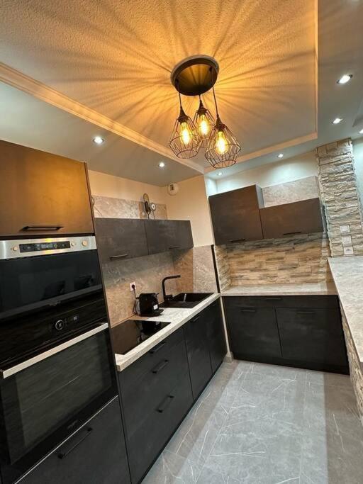 T3 5 Etoile Jacuzzi Apartment ตูลูส ภายนอก รูปภาพ