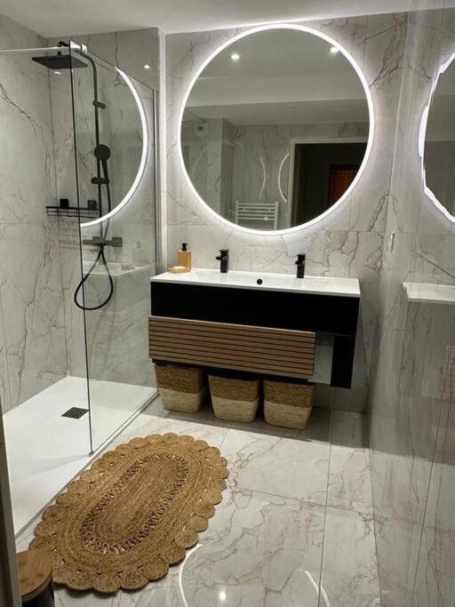 T3 5 Etoile Jacuzzi Apartment ตูลูส ภายนอก รูปภาพ