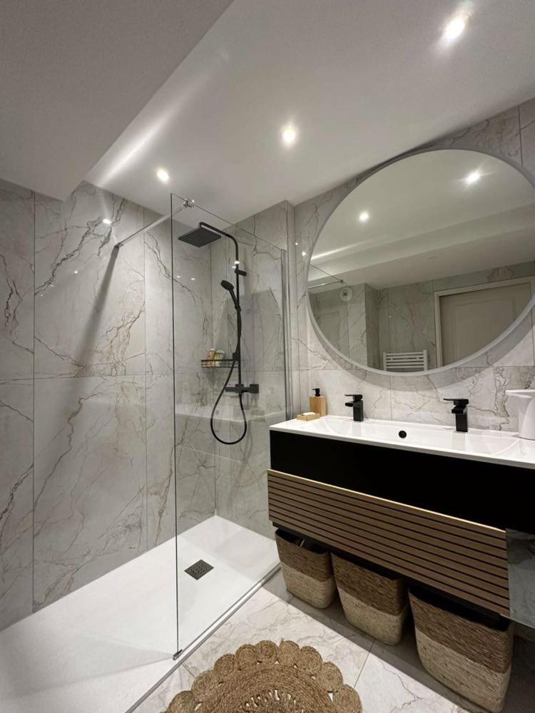 T3 5 Etoile Jacuzzi Apartment ตูลูส ภายนอก รูปภาพ