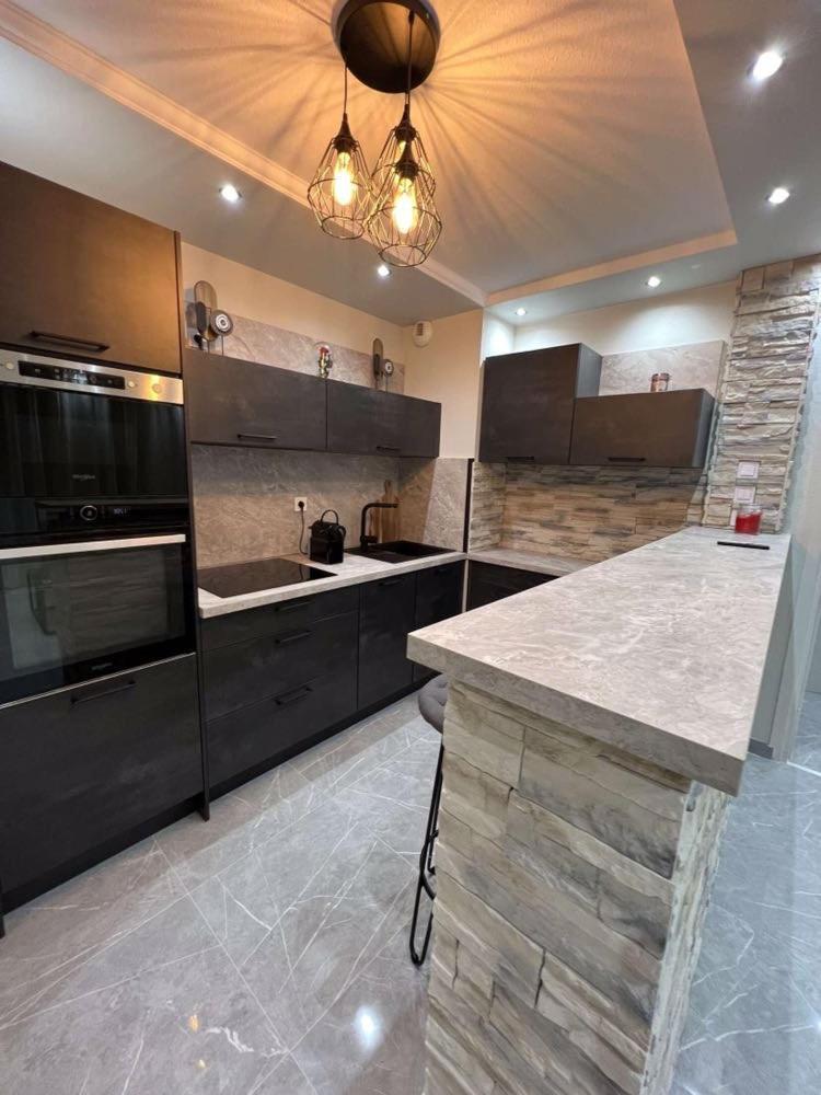 T3 5 Etoile Jacuzzi Apartment ตูลูส ภายนอก รูปภาพ